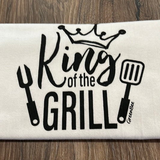 King of the Grill Tea Towel.  100% Cotton. Length-28.5" Width- 27.25" Green Bee Towels