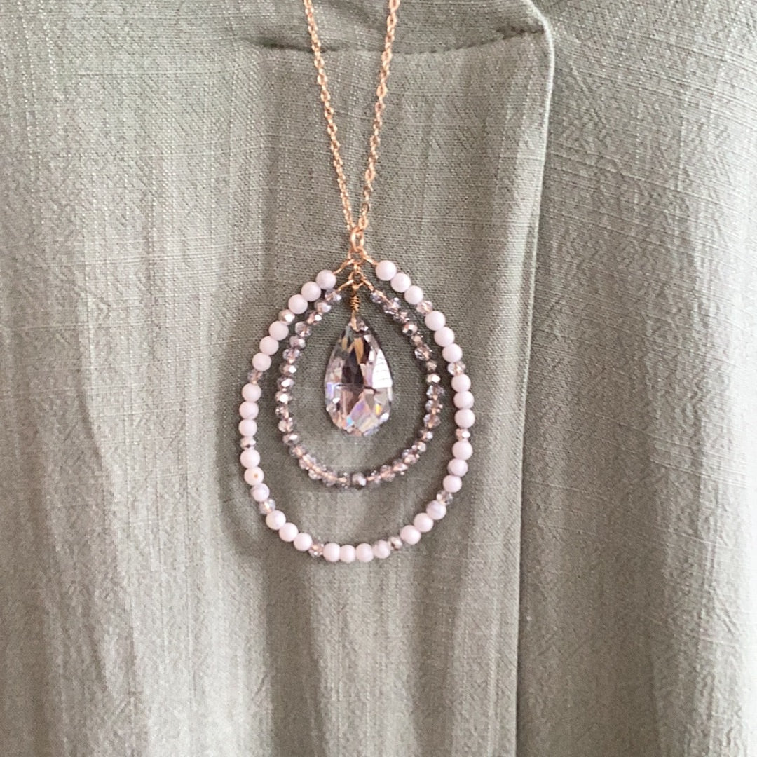 18" Stone and glass teardrop necklace