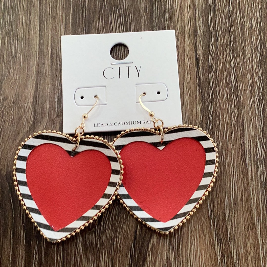 Stripe edge leather heart earrings by City